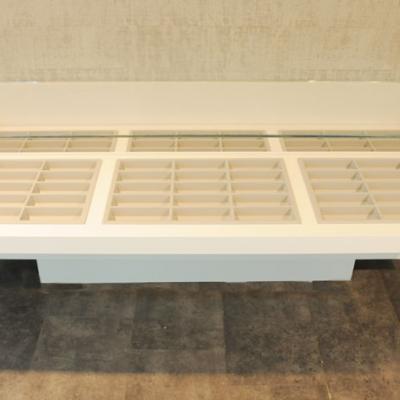 Cassettiere e Boiserie per occhiali Giant in alluminio 